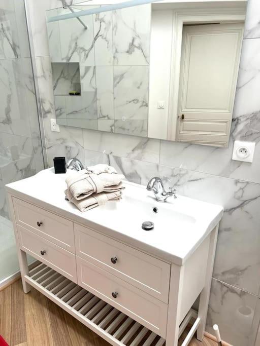 Ferienwohnung Cosy T3 Centre Reims/Pkg Prive Exterior foto