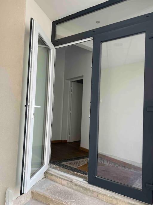 Ferienwohnung Cosy T3 Centre Reims/Pkg Prive Exterior foto